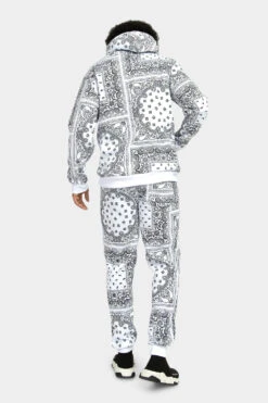 Bandana Paisley Fleece Tracksuit -Victorious ST875 WHT 3