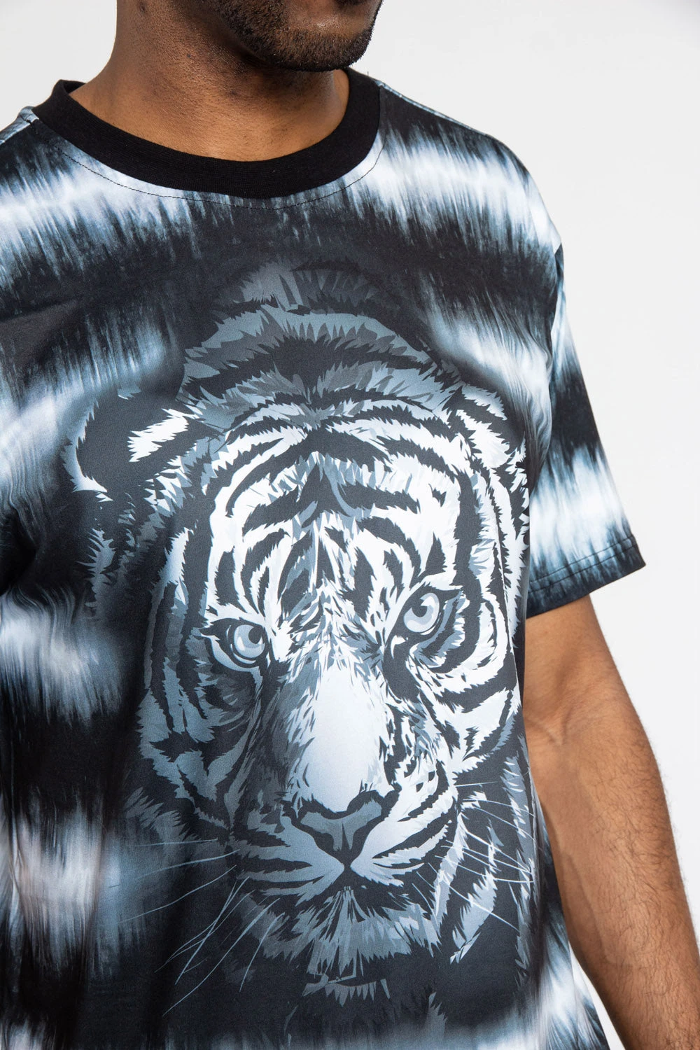 Horizontal Stripe Dyed Tiger T-Shirt 8 Horizontal Stripe Dyed Tiger T-Shirt - Image 6